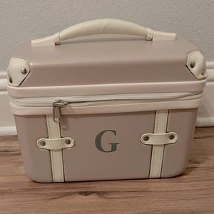 Mark & Graham Train Case - Cosmetic/Toiletry Case